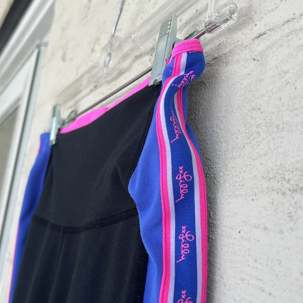 Lilly Pulitzer Luxletic Weekender High Rise
Leggings Onyx Size Small - Picture 4 of 12